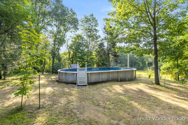 9520 Hidden Bluff Drive, Rockford, MI 49341