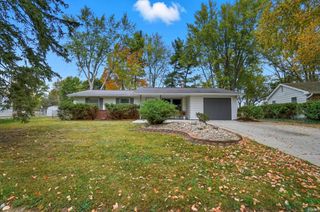 8325 Santa Fe Trail, Fort Wayne, IN 46815