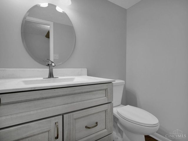 5015 Columbia Circle, West Chester, OH 45011