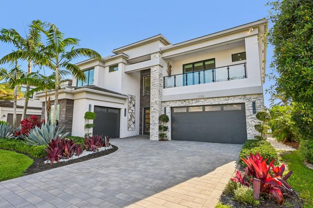 17313 Pagoda Palms Drive, Boca Raton, FL 33496