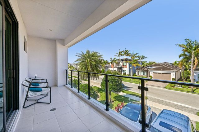 17313 Pagoda Palms Drive, Boca Raton, FL 33496
