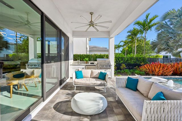 17313 Pagoda Palms Drive, Boca Raton, FL 33496