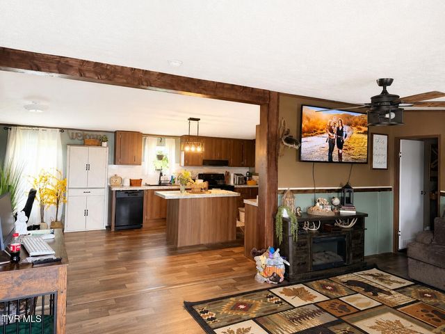 249 Dabeej Drive, Mooresburg, TN 37811