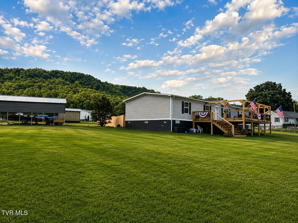 249 Dabeej Drive, Mooresburg, TN 37811