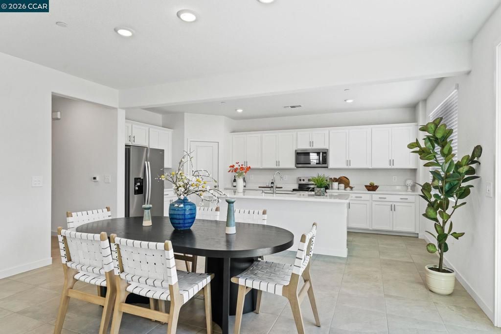 Image 10 of property listing at 330 Viceroy, Brentwood, CA 94513