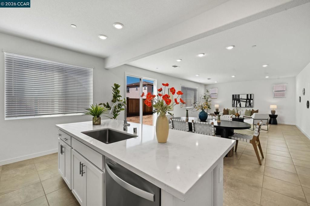 Image 17 of property listing at 330 Viceroy, Brentwood, CA 94513