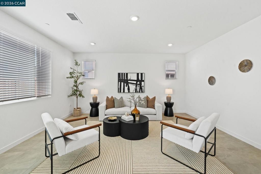 Image 7 of property listing at 330 Viceroy, Brentwood, CA 94513