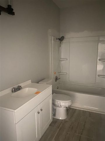 7480 Palomino Dr, Iowa, LA 70647