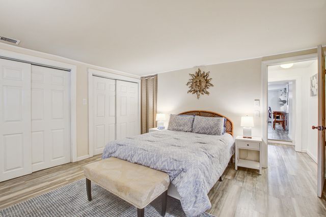65 Vanderhorst Street Apt B, Charleston, SC 29403