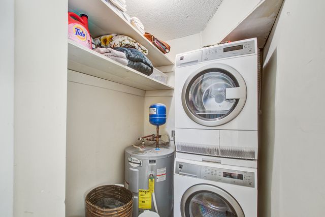 65 Vanderhorst Street Apt B, Charleston, SC 29403