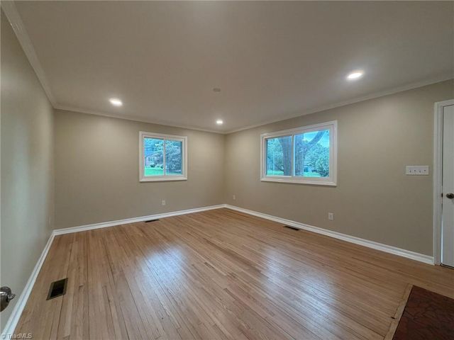 2701 Tudor Road, Winston-salem, NC 27106