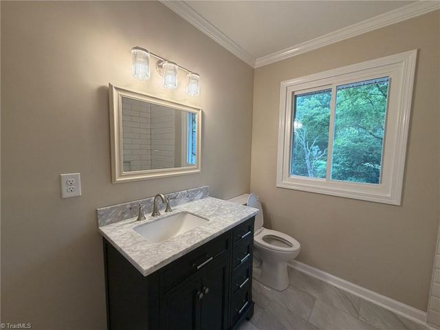 2701 Tudor Road, Winston-salem, NC 27106