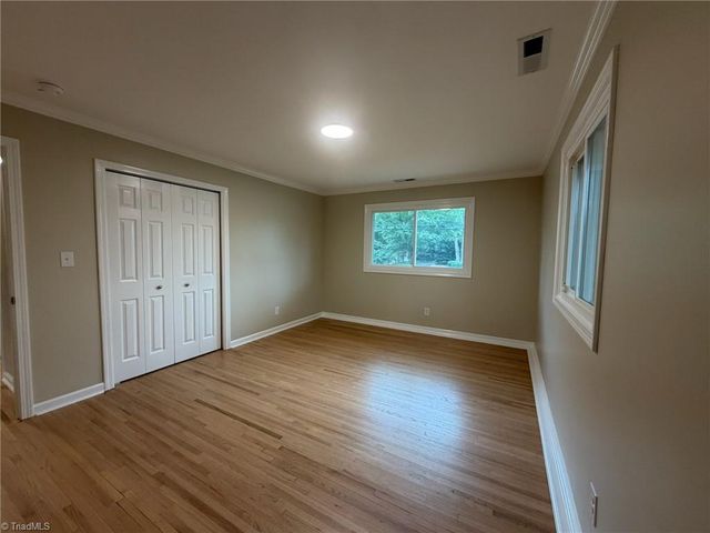2701 Tudor Road, Winston-salem, NC 27106