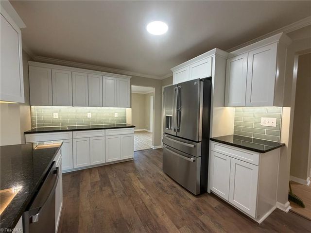 2701 Tudor Road, Winston-salem, NC 27106