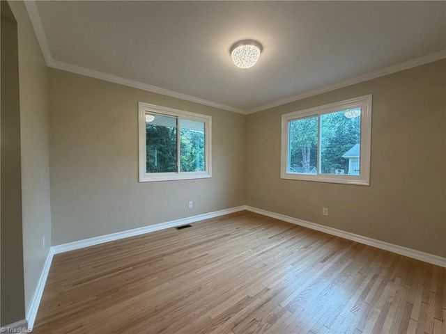 2701 Tudor Road, Winston-salem, NC 27106