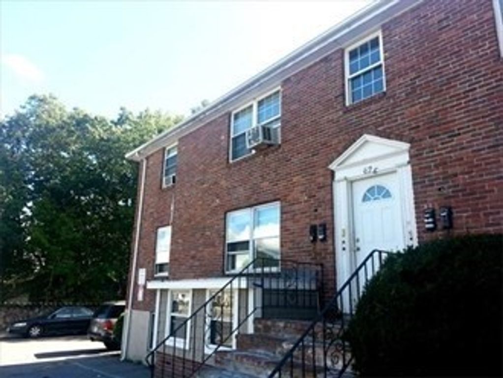 623 Cummins Hwy B, Boston, MA 02136