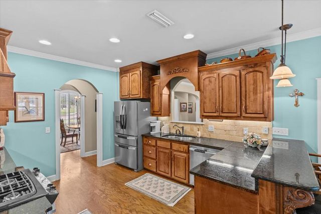 624 Prestwick Dr, Dothan, AL 36305
