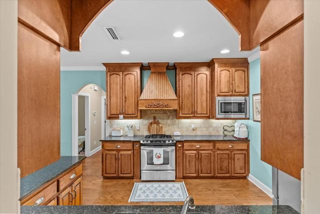 624 Prestwick Dr, Dothan, AL 36305