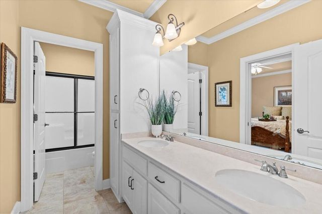 624 Prestwick Dr, Dothan, AL 36305