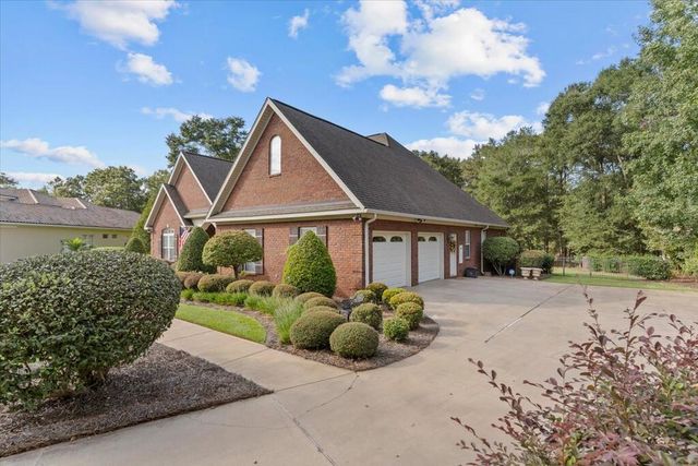 624 Prestwick Dr, Dothan, AL 36305