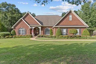 624 Prestwick Dr, Dothan, AL 36305
