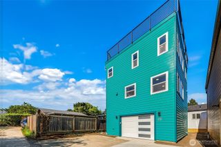 332 NE Elk Place, Seattle, WA 98115