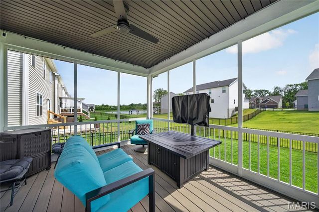 9038 Camino Trail, St Charles, MO 63304