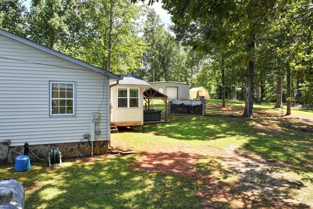 303 Jennys Cove Road, Cleveland, GA 30528