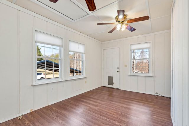 303 Jennys Cove Road, Cleveland, GA 30528