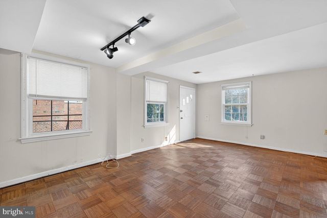 2611 13TH RD S, Arlington, VA 22204