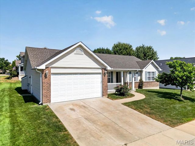 11 Swift Creek Court, St Peters, MO 63376
