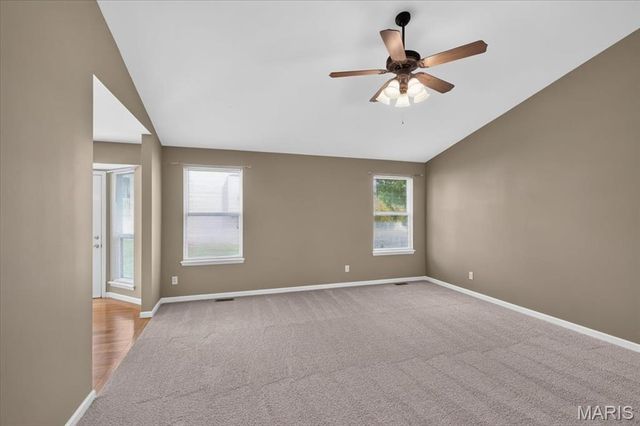 11 Swift Creek Court, St Peters, MO 63376