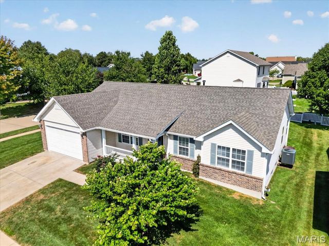 11 Swift Creek Court, St Peters, MO 63376