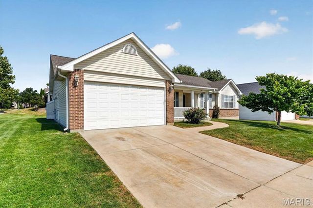 11 Swift Creek Court, St Peters, MO 63376