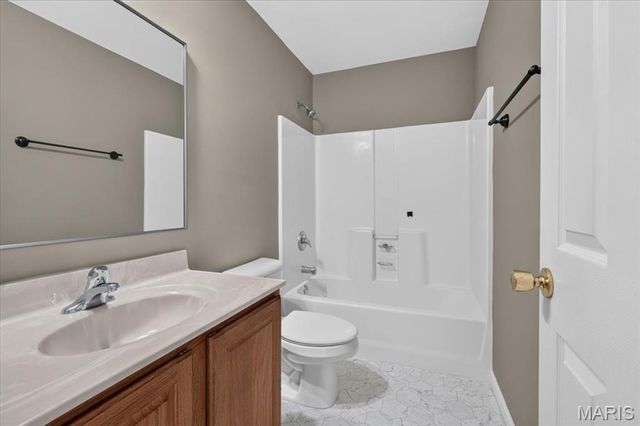 11 Swift Creek Court, St Peters, MO 63376