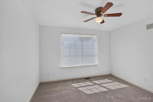 11 Swift Creek Court, St Peters, MO 63376