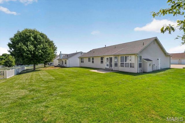 11 Swift Creek Court, St Peters, MO 63376