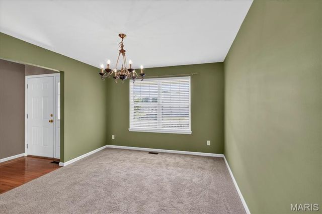11 Swift Creek Court, St Peters, MO 63376
