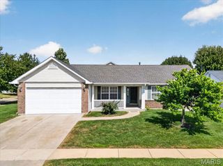 11 Swift Creek Court, St Peters, MO 63376