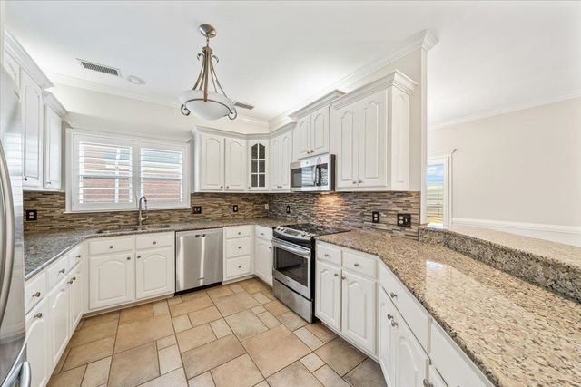 937 N WARWICK OAKS LN N, Collierville, TN 38017