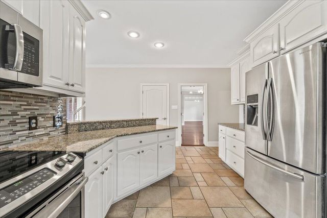 937 N WARWICK OAKS LN N, Collierville, TN 38017