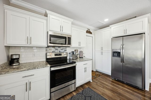 383 1st Street, Folkston, GA 31537