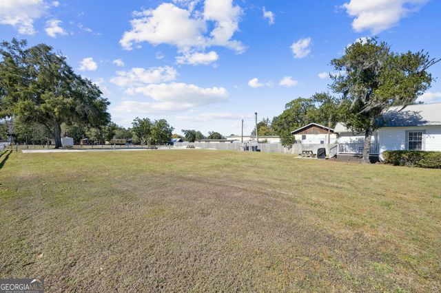 383 1st Street, Folkston, GA 31537