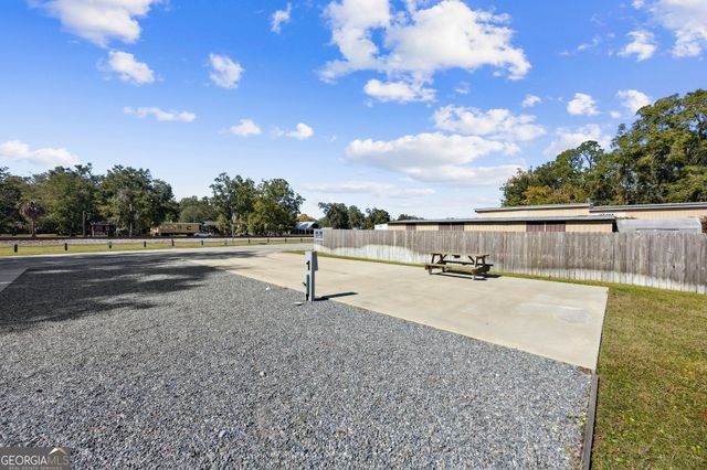 383 1st Street, Folkston, GA 31537