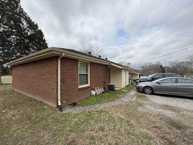 103 Forrest St, Ashland City, TN 37015