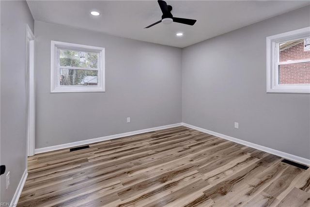 131 Ruston DR, Newport News, VA 23602