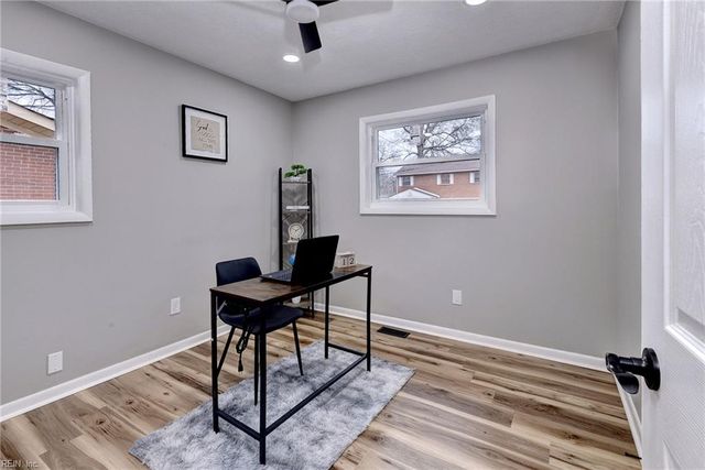 131 Ruston DR, Newport News, VA 23602