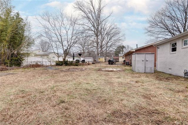 131 Ruston DR, Newport News, VA 23602