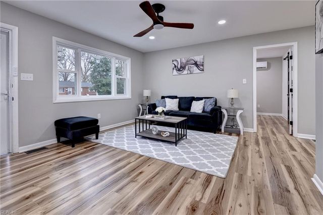 131 Ruston DR, Newport News, VA 23602