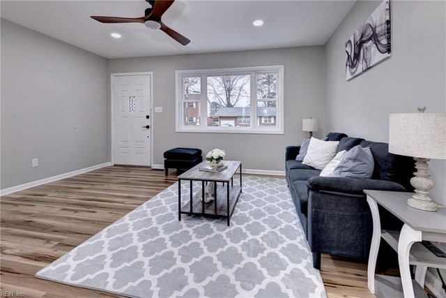 131 Ruston DR, Newport News, VA 23602